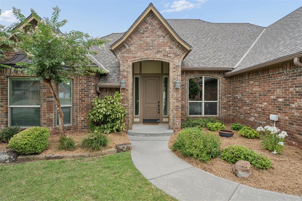 2712 Belmont Drive Property Photo 1