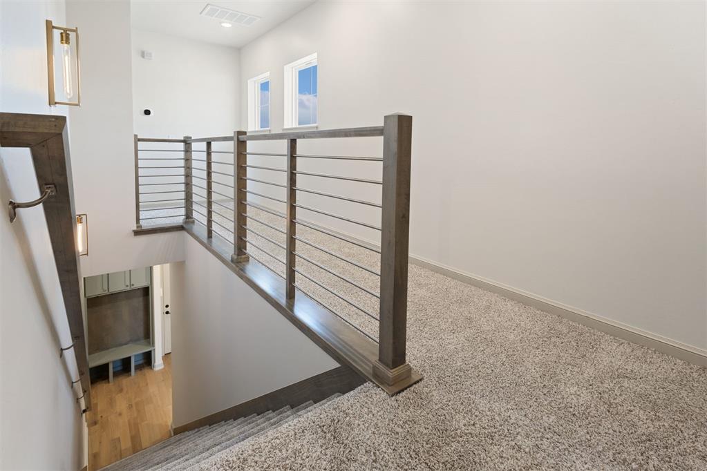 8101 Amber Ridge Drive Property Photo 22