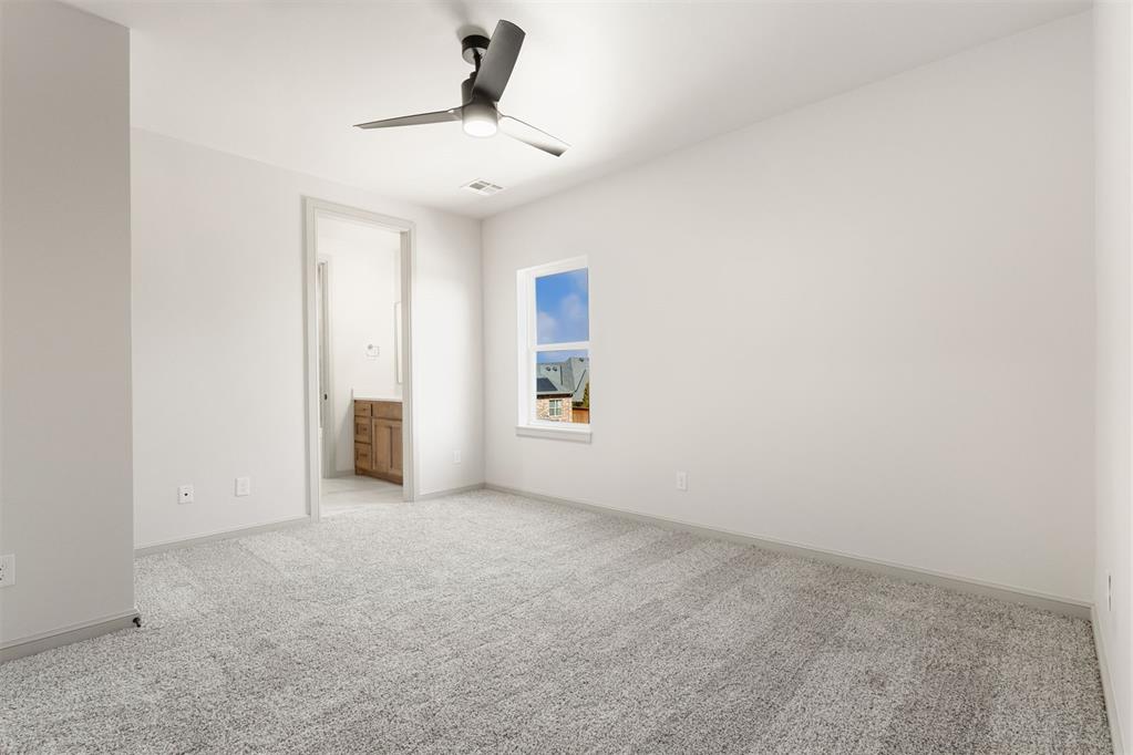 8101 Amber Ridge Drive Property Photo 33