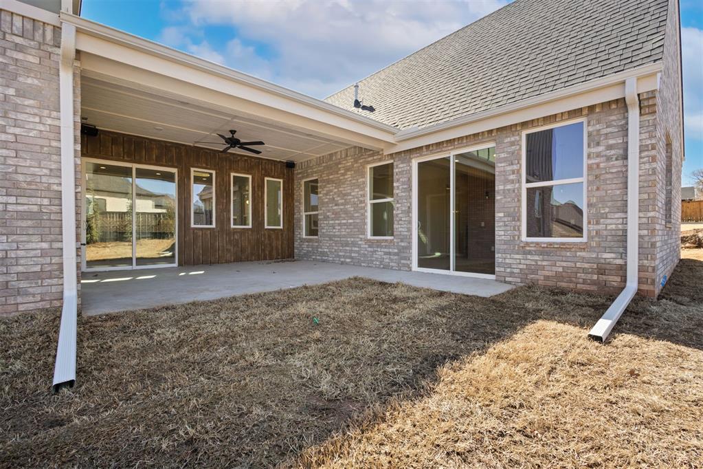 8101 Amber Ridge Drive Property Photo 47