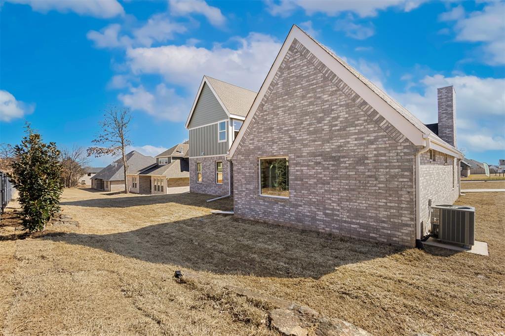 8101 Amber Ridge Drive Property Photo 49