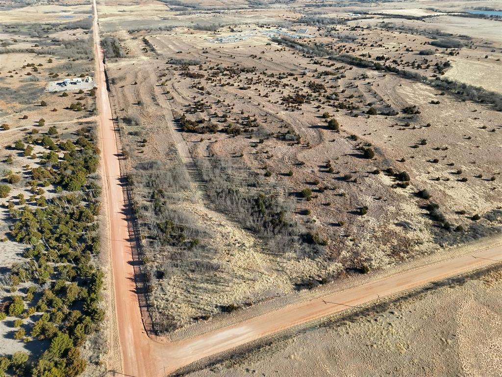 2 N 1690 Road 2 Property Photo 8