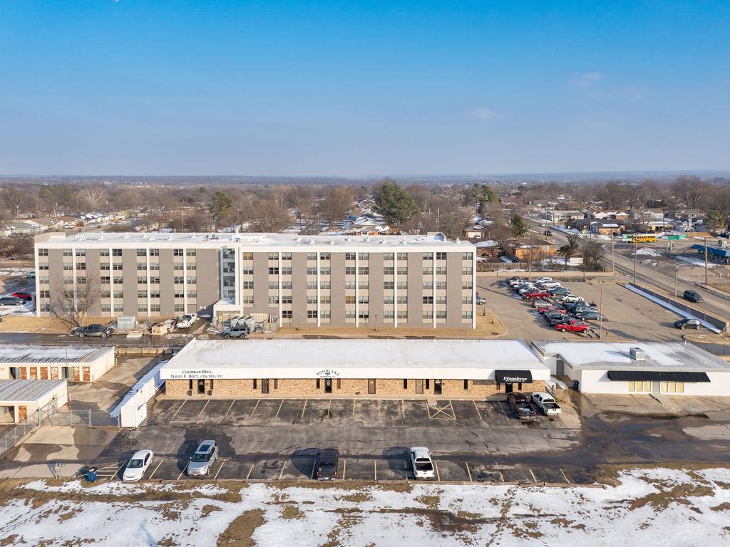 1501 N Shawnee Avenue Property Photo 2