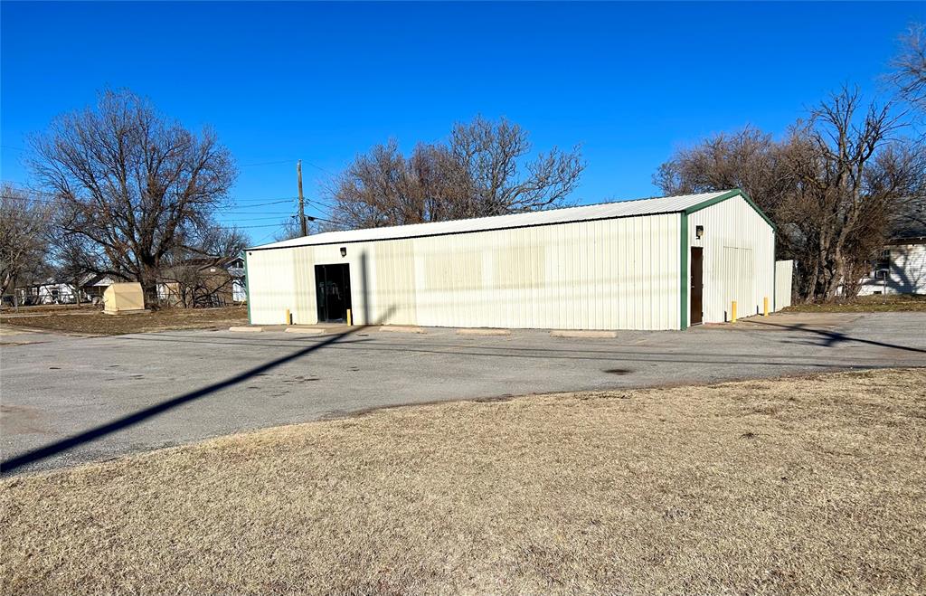 323 S Randall Corner Property Photo 1