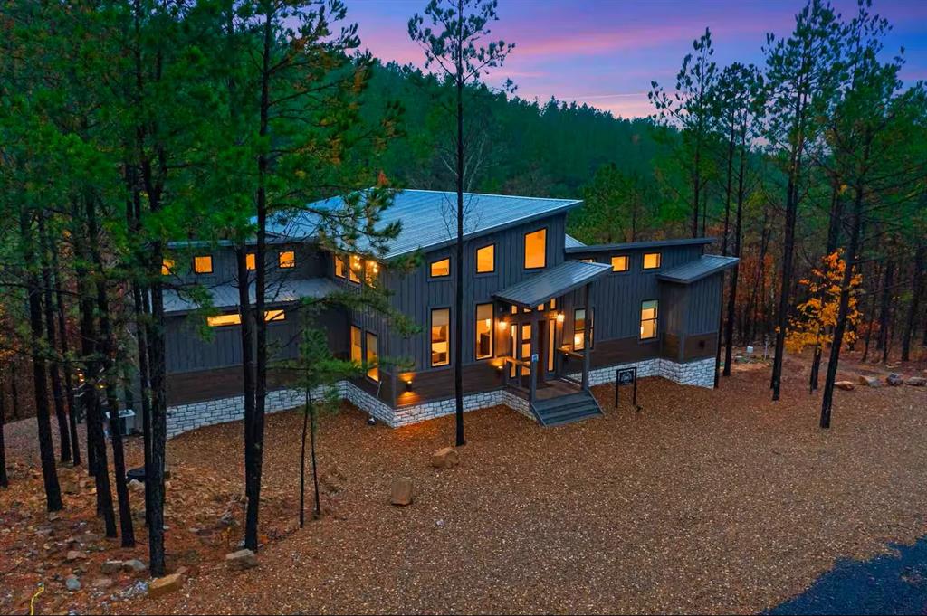 836 Timberline Trail Property Photo 40