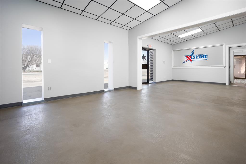2805 Broce Drive Property Photo 10