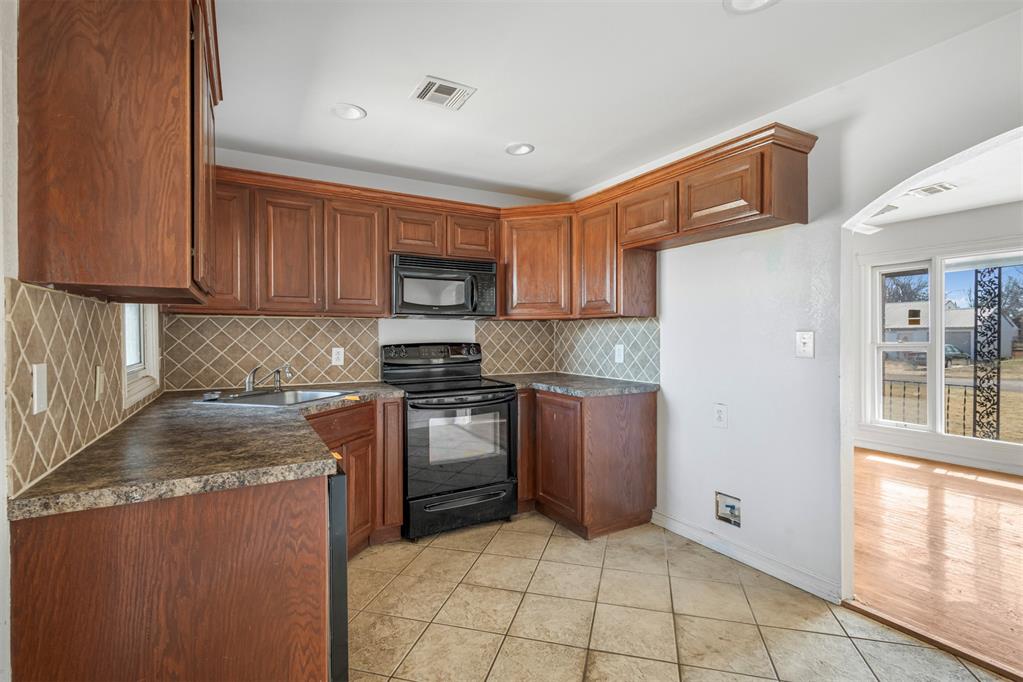 419 Mcarthur Boulevard Property Photo 5