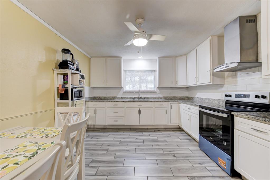 13425 Chaparral Road Property Photo 8