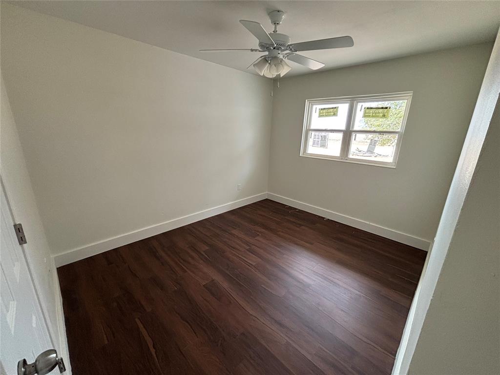 304 Saturn Street Property Photo 9