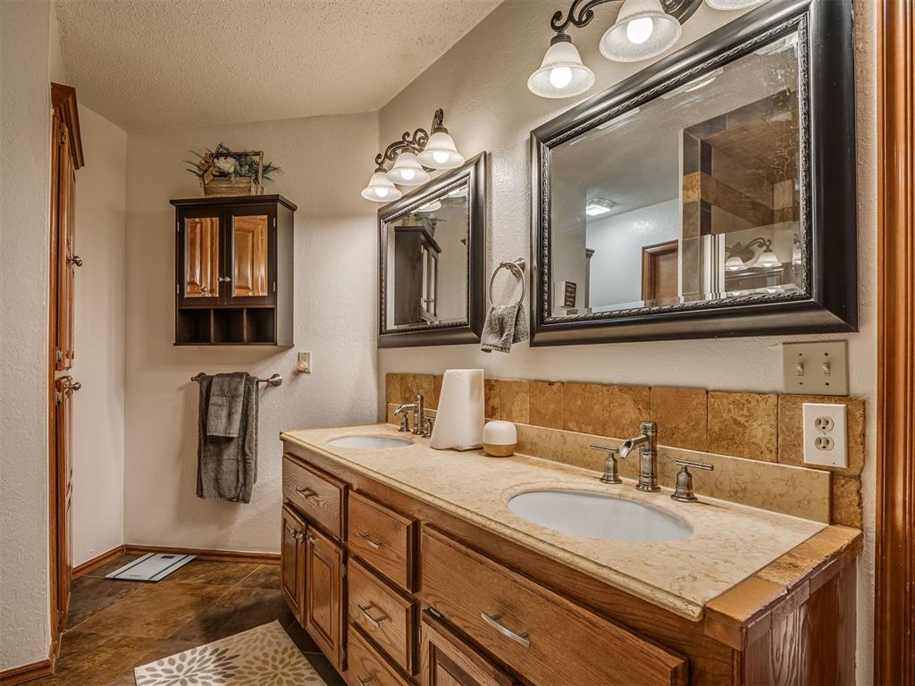 17304 Sun River Court Property Photo 21