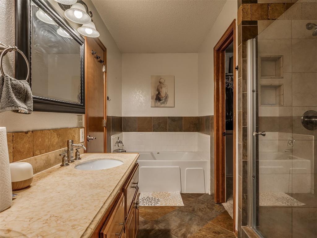 17304 Sun River Court Property Photo 22