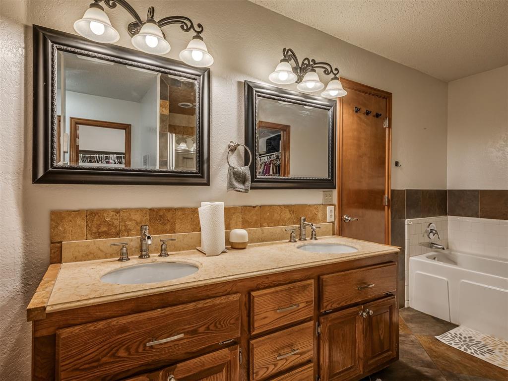 17304 Sun River Court Property Photo 24