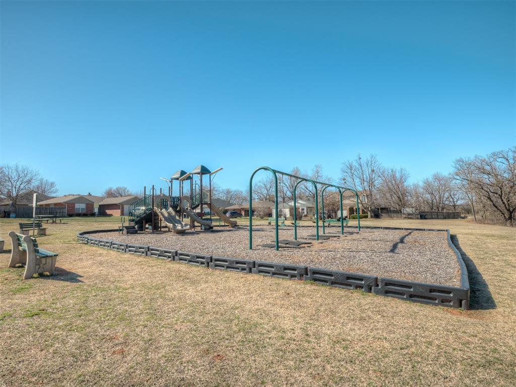 17304 Sun River Court Property Photo 47