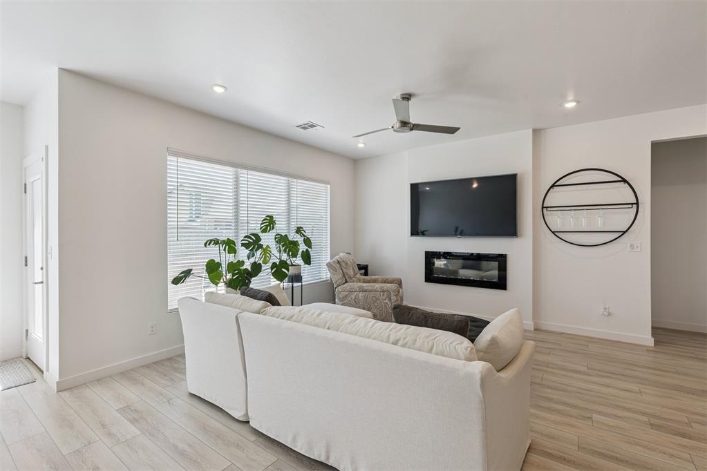15404 Avalon Lane Property Photo 6
