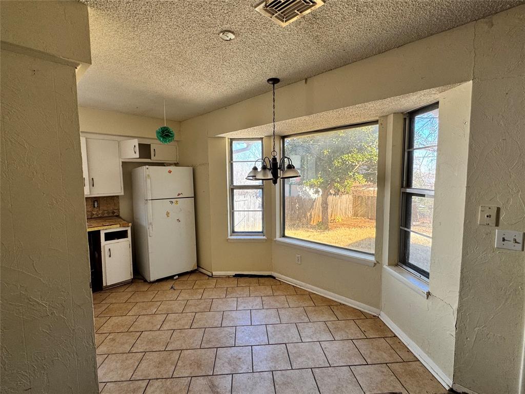 6416 N Nicklas Avenue Property Photo 9