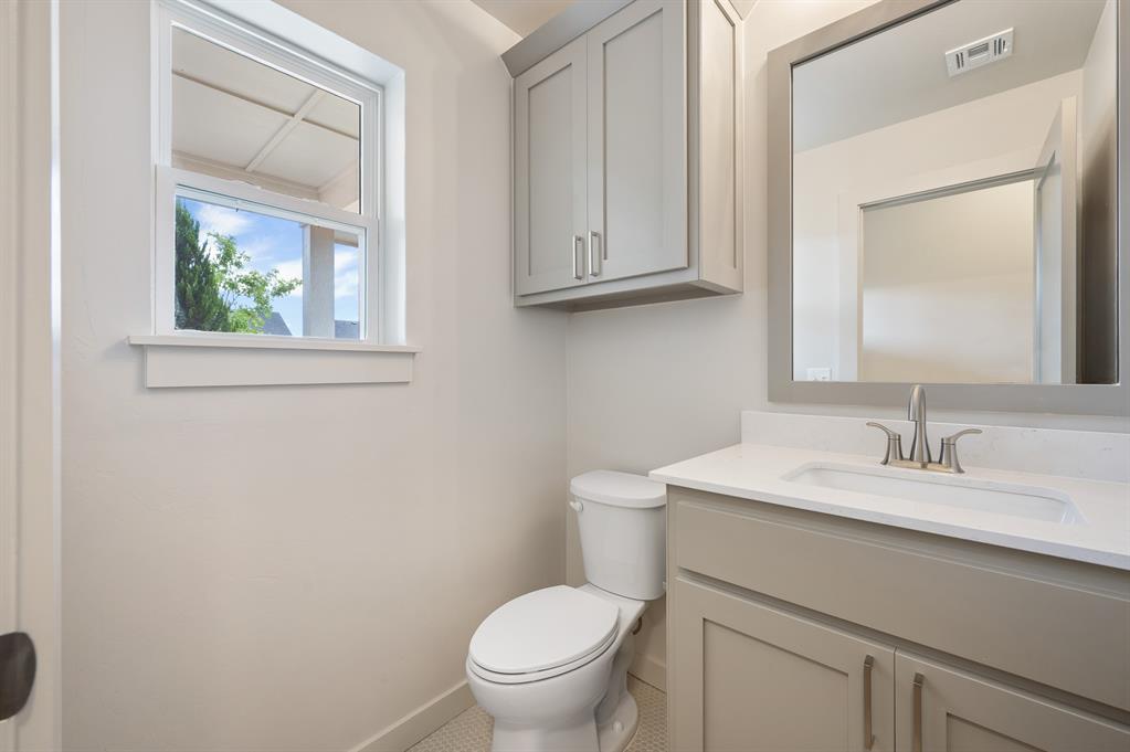 4117 Nw 179th Street Property Photo 4