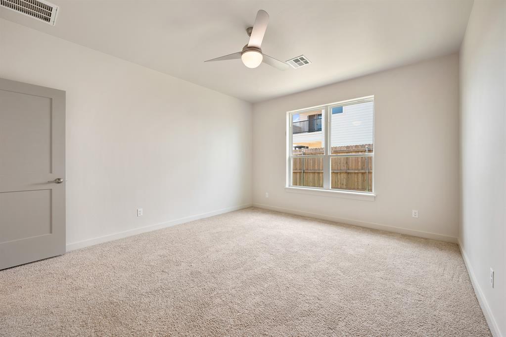 4117 Nw 179th Street Property Photo 23