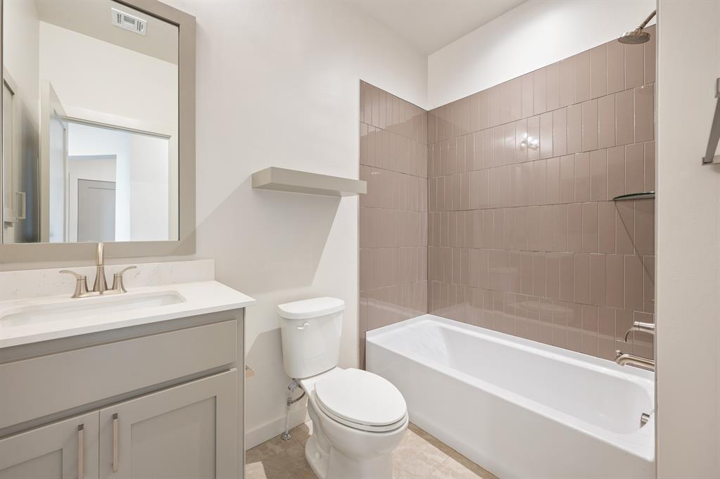 4117 Nw 179th Street Property Photo 31