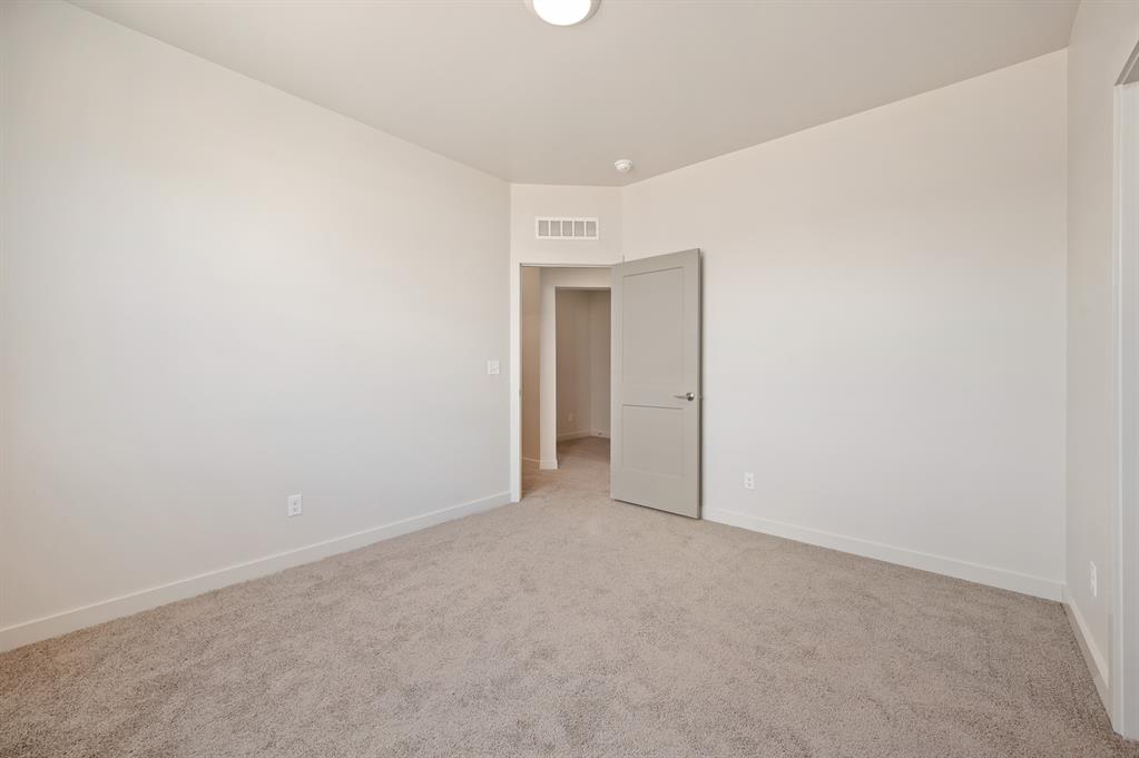 4117 Nw 179th Street Property Photo 36