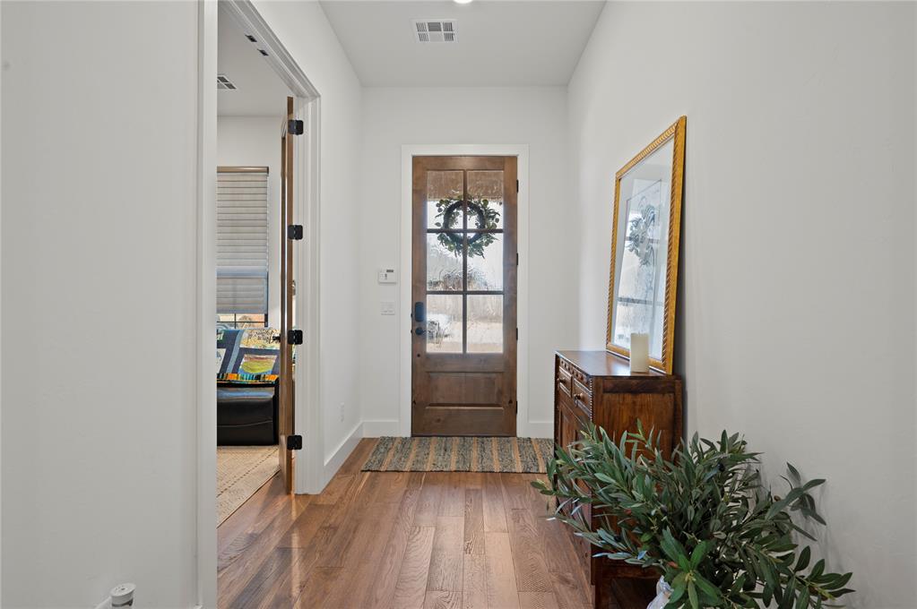 16217 Blackberry Farm Road Property Photo 3