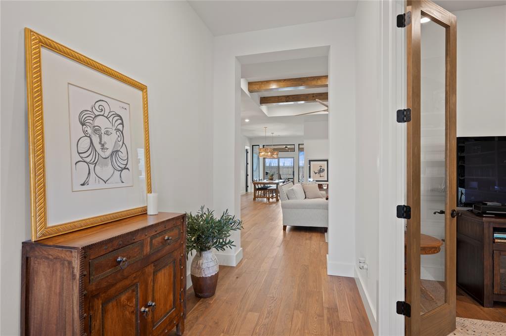 16217 Blackberry Farm Road Property Photo 4