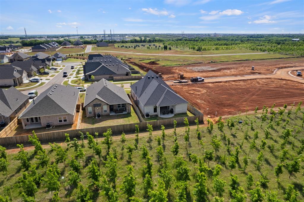 16217 Blackberry Farm Road Property Photo 34