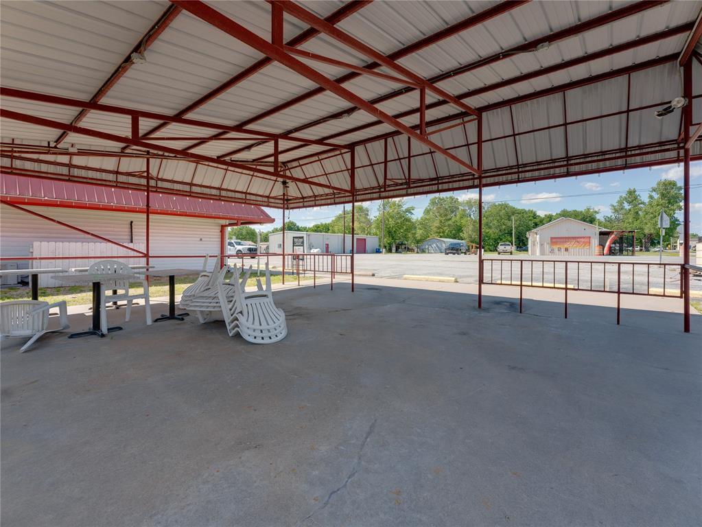 293 E Ketchum Boulevard Property Photo 29