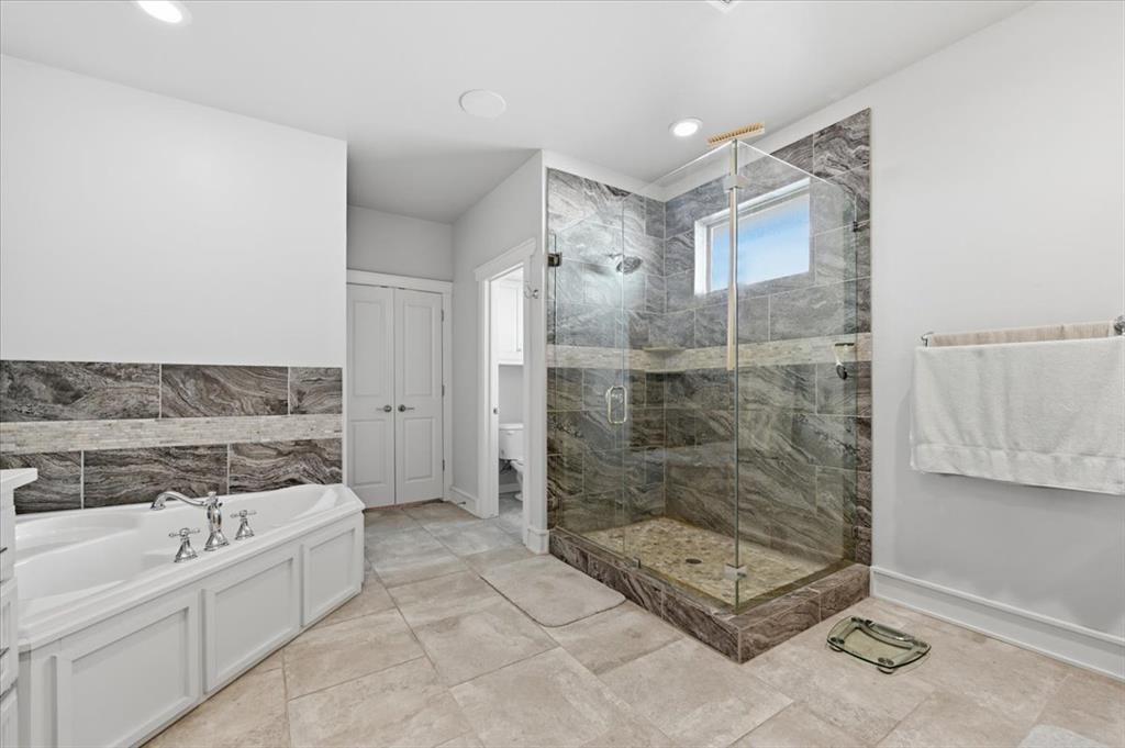 7201 Skipping Stone Drive Property Photo 22