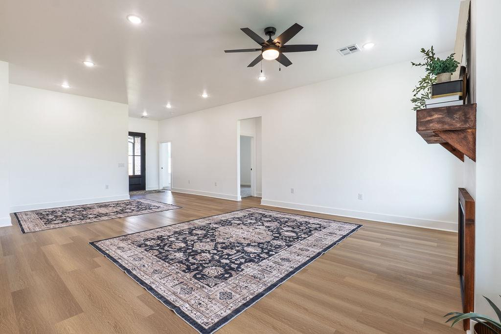 219 Outlander Way Property Photo 6