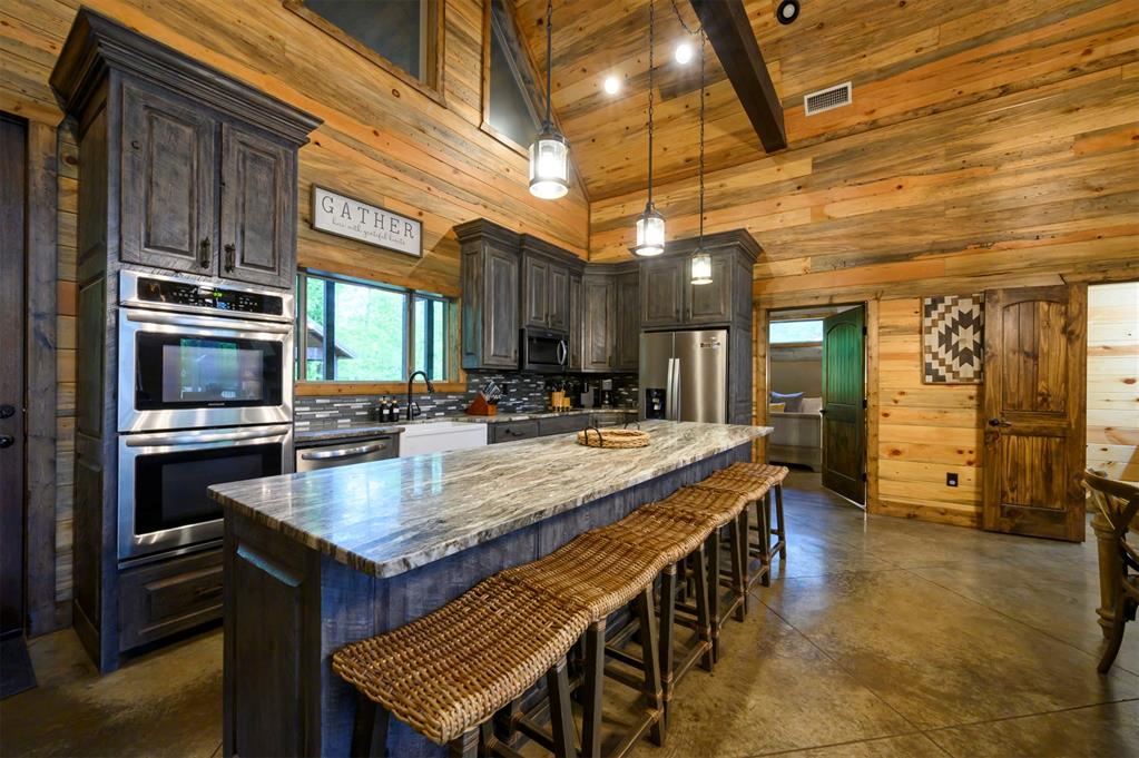 210 Green Apple Trail Property Photo 8