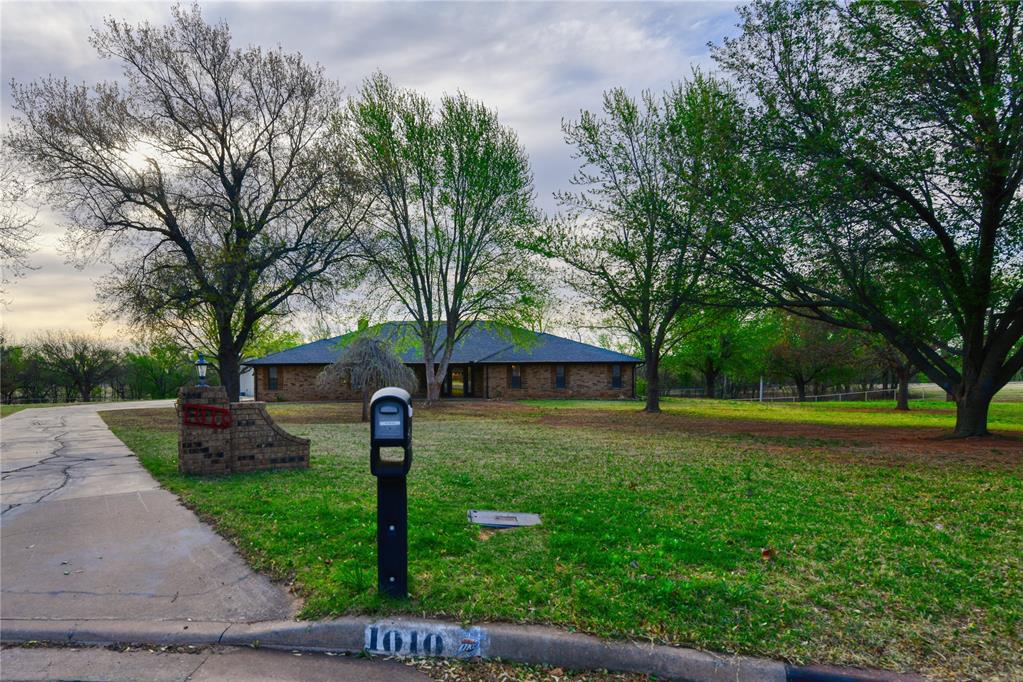 1010 Amy Way Property Photo