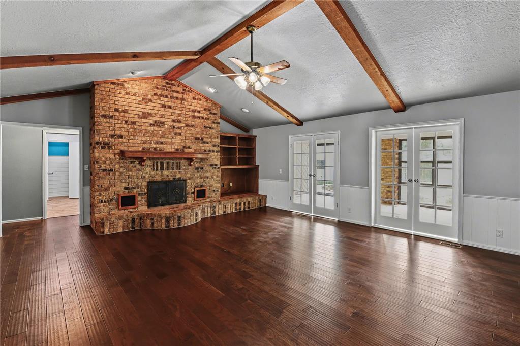 1010 Amy Way Property Photo 12