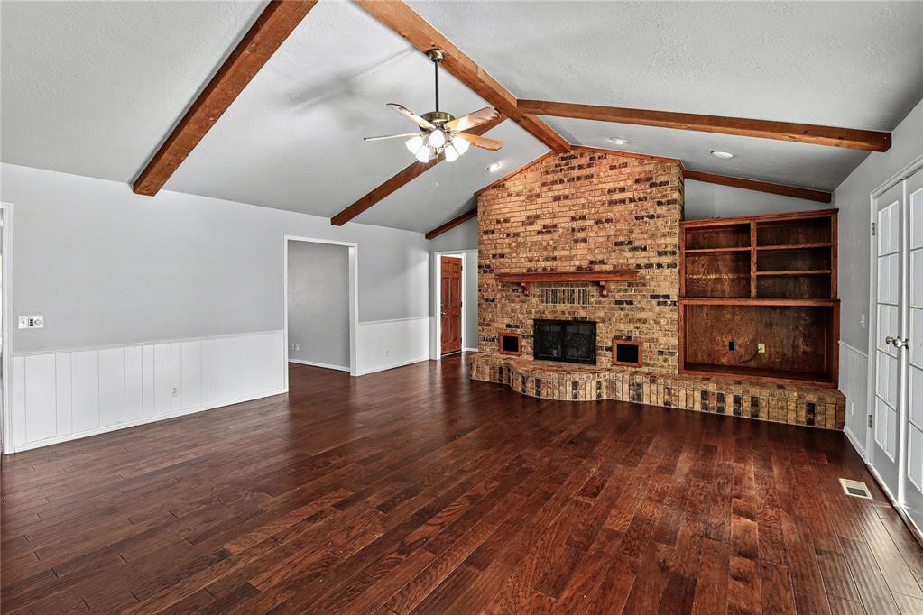 1010 Amy Way Property Photo 13