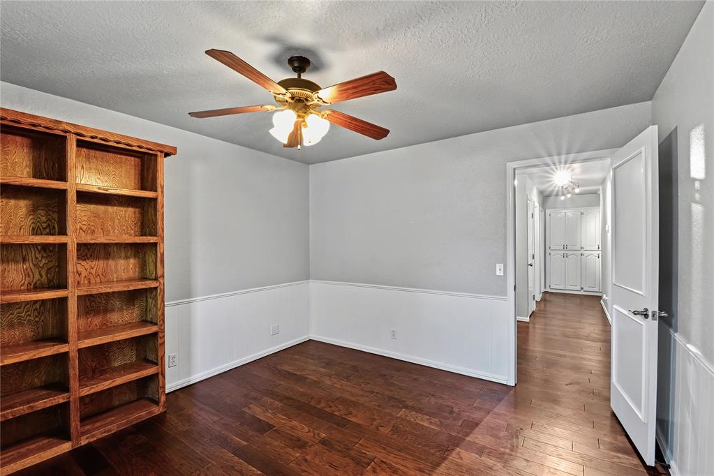 1010 Amy Way Property Photo 33