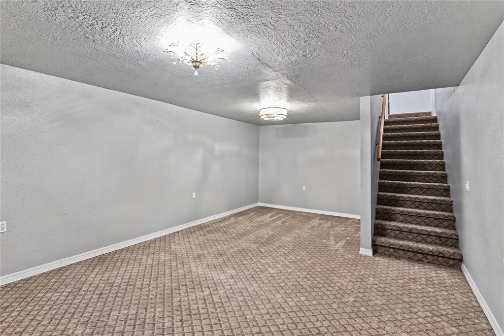 1010 Amy Way Property Photo 35