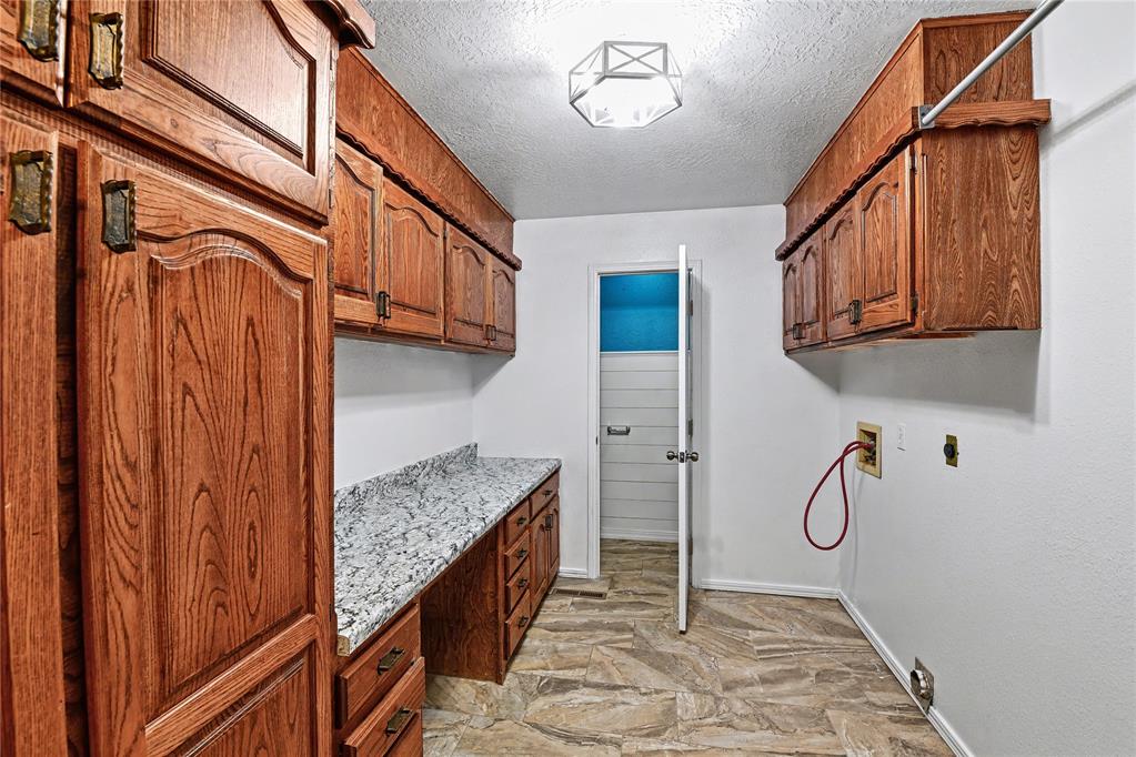1010 Amy Way Property Photo 40