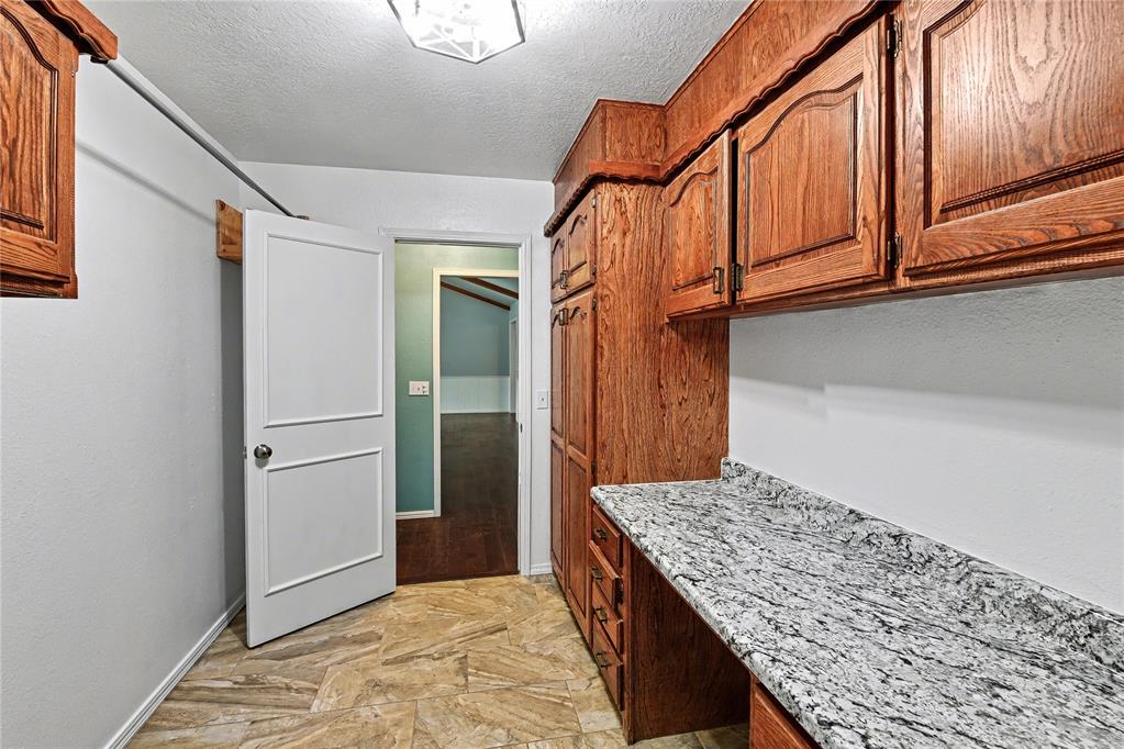 1010 Amy Way Property Photo 41