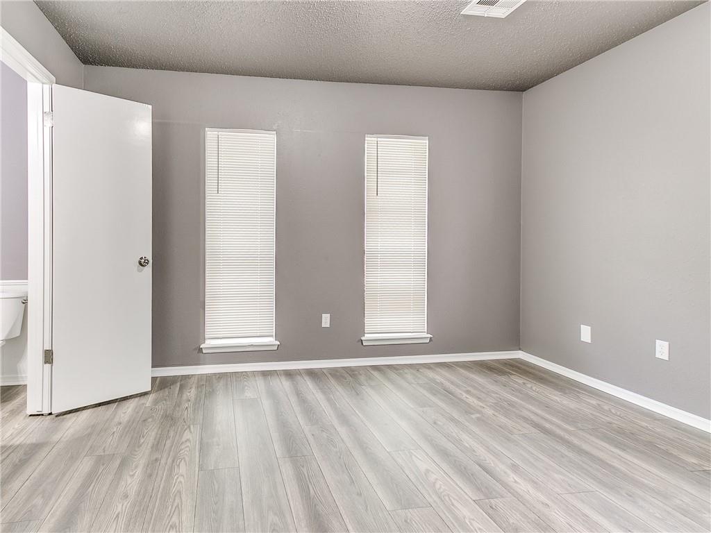1626 N Crawford Avenue Property Photo 24