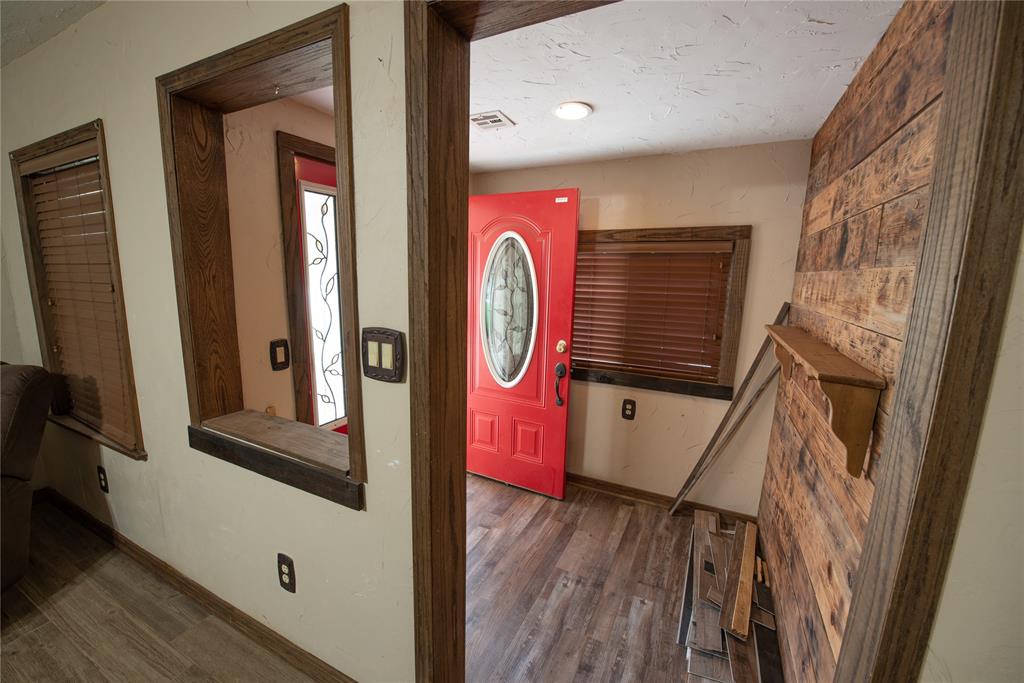 216 N Hitchcock Street Property Photo 5