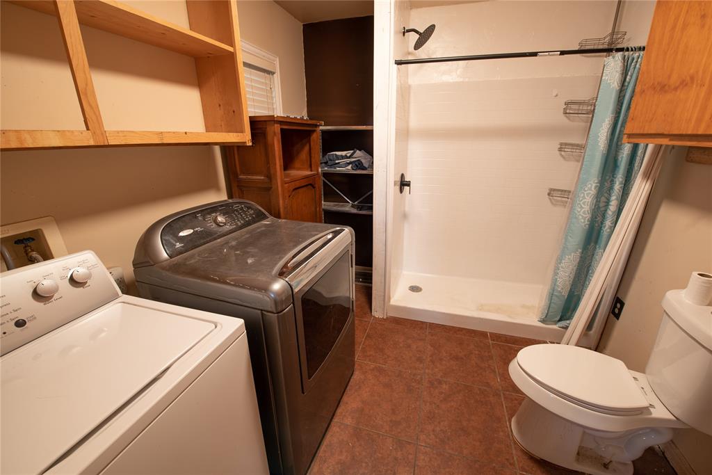 216 N Hitchcock Street Property Photo 13