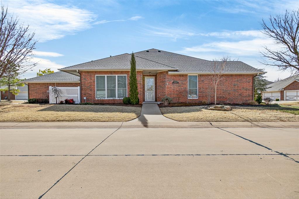15528 Swallowtail Road Property Photo 1
