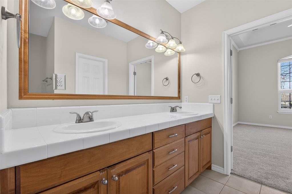 15528 Swallowtail Road Property Photo 19