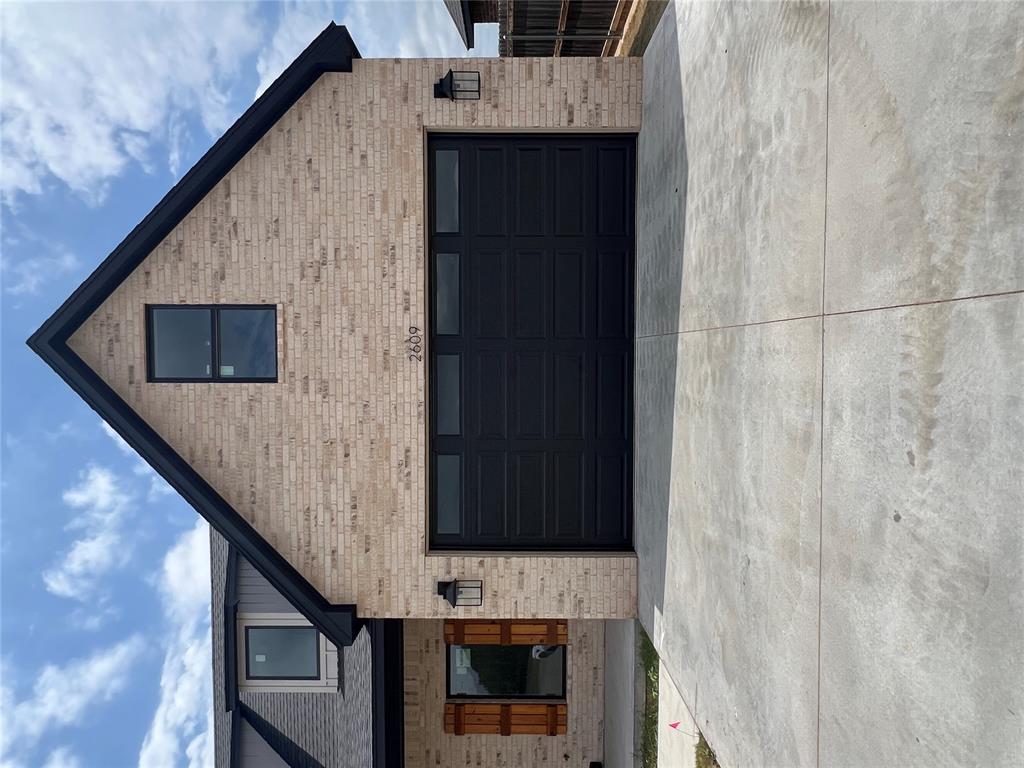 2609 Landrun Property Photo 5