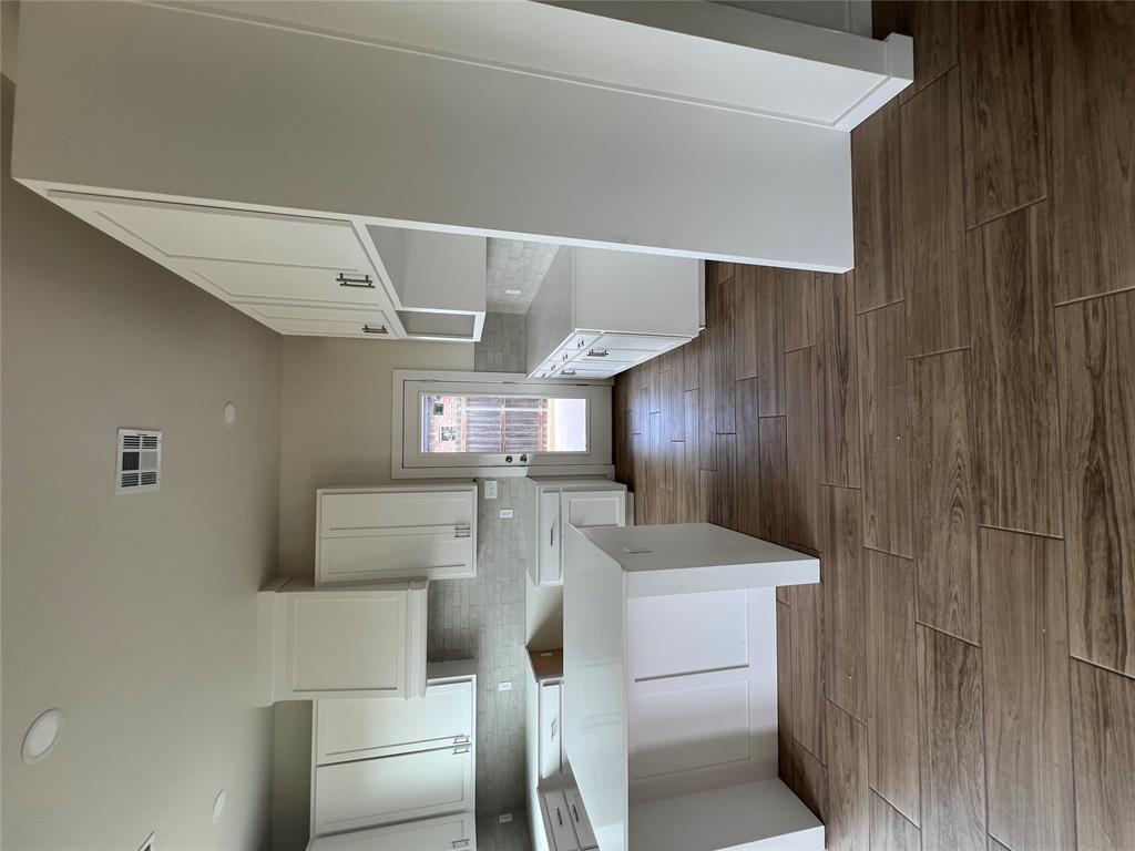 2609 Landrun Property Photo 13