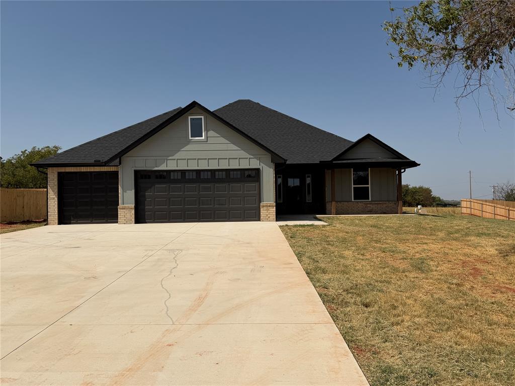 2204 Winter Ridge Road Property Photo 1