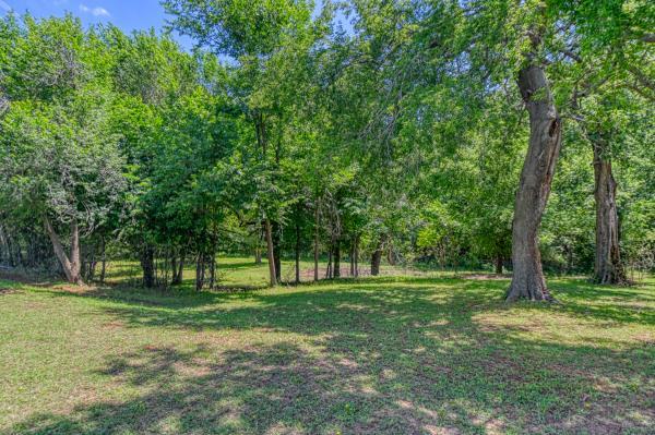 2300 S Main Street Property Photo 35