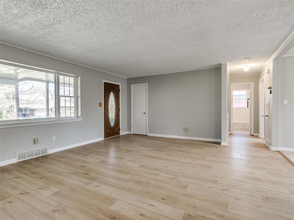 3052 Nw 68th Street Property Photo 5