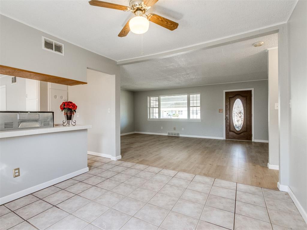 3052 Nw 68th Street Property Photo 9