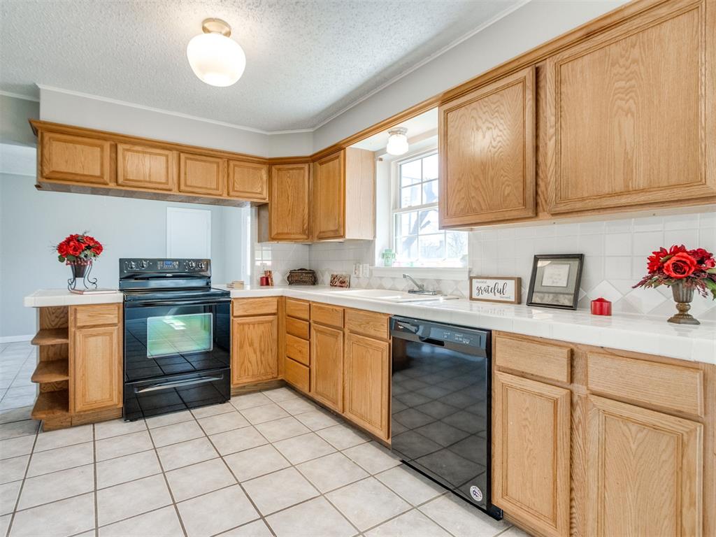 3052 Nw 68th Street Property Photo 17