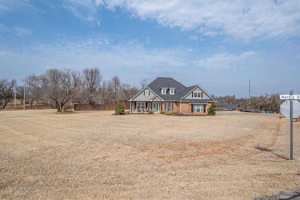 3353 Mcdaniel Property Photo 9